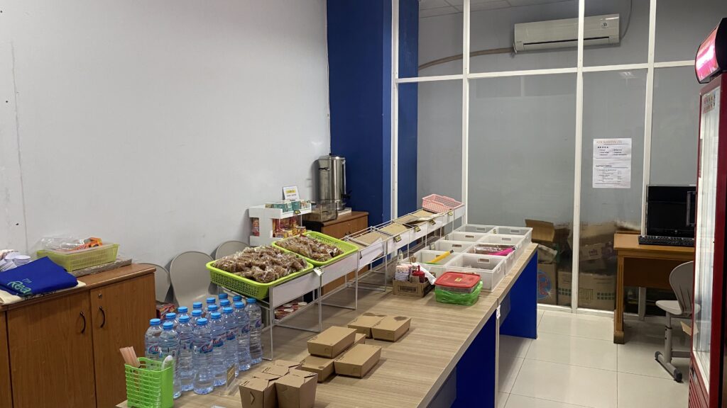 Kantin dan Area Makan