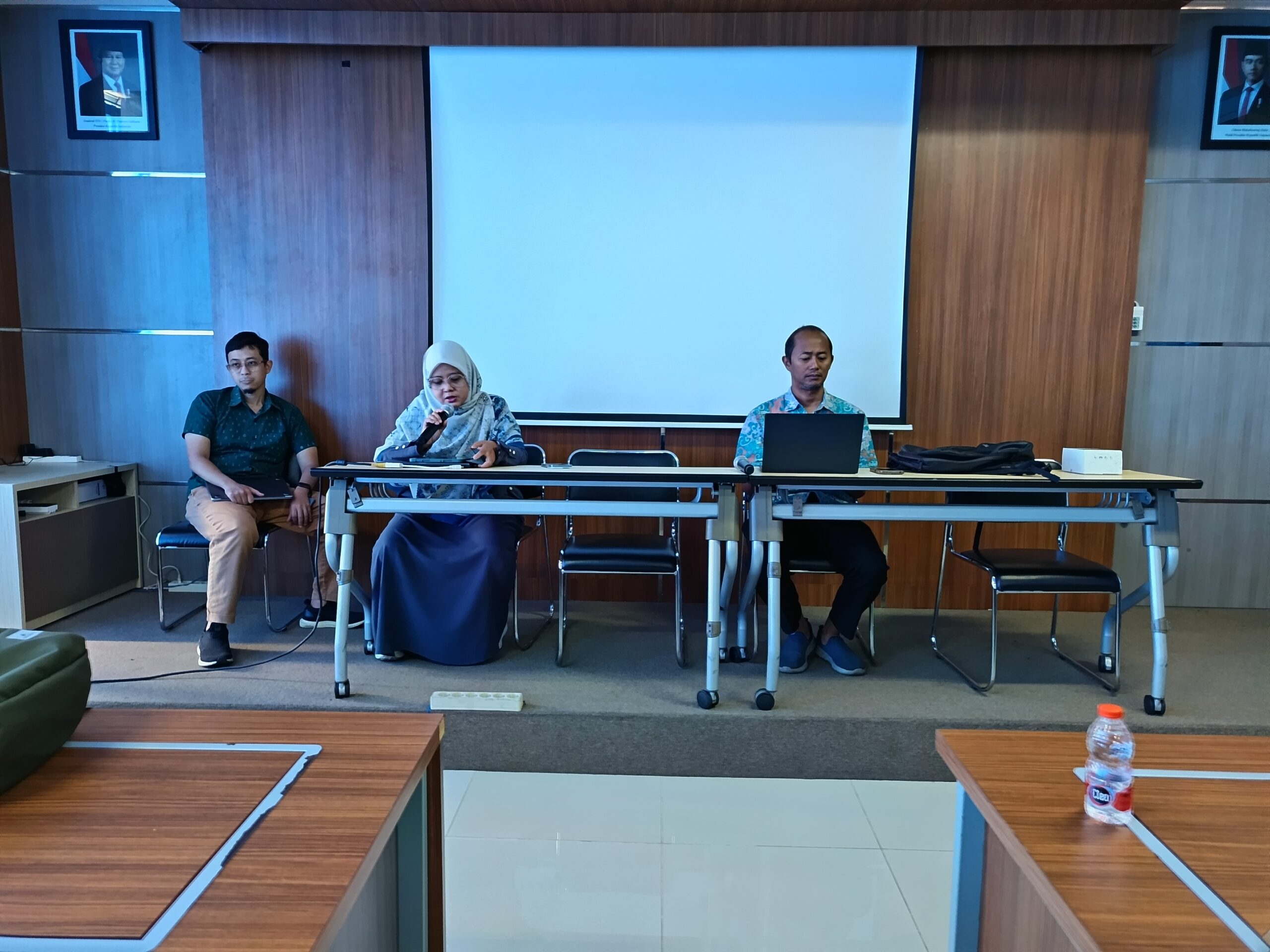 Jurusan Teknologi Informasi Politeknik Negeri Malang melaksanakan kegiatan Yudisium Mid Semester Ganjil Tahun Akademik 2025/2026.