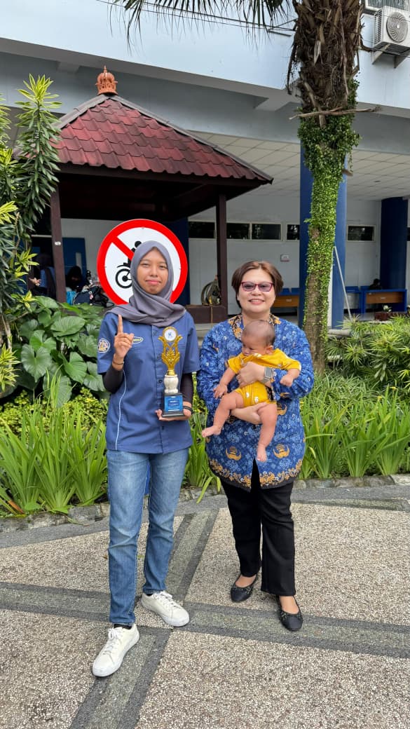 Mahasiswa D4 Sistem Informasi Bisnis Jurusan Teknologi Informasi meraih Juara 1 ajang RK INK BLEND COMPETITION!