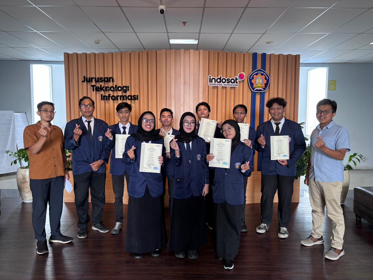 Yudisium Kelulusan D2 Pengembangan Piranti Lunak Situs Jurusan Teknologi Informasi