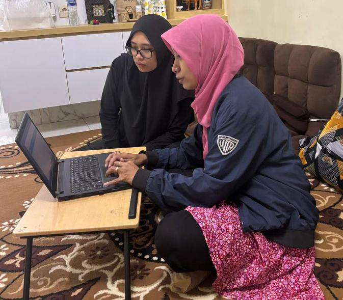 Tim Dosen Polinema Dampingi UMKM Pandawa Food & Cookies Bunulrejo Beralih ke Pencatatan Keuangan Digital dan Perkuat Branding Produk